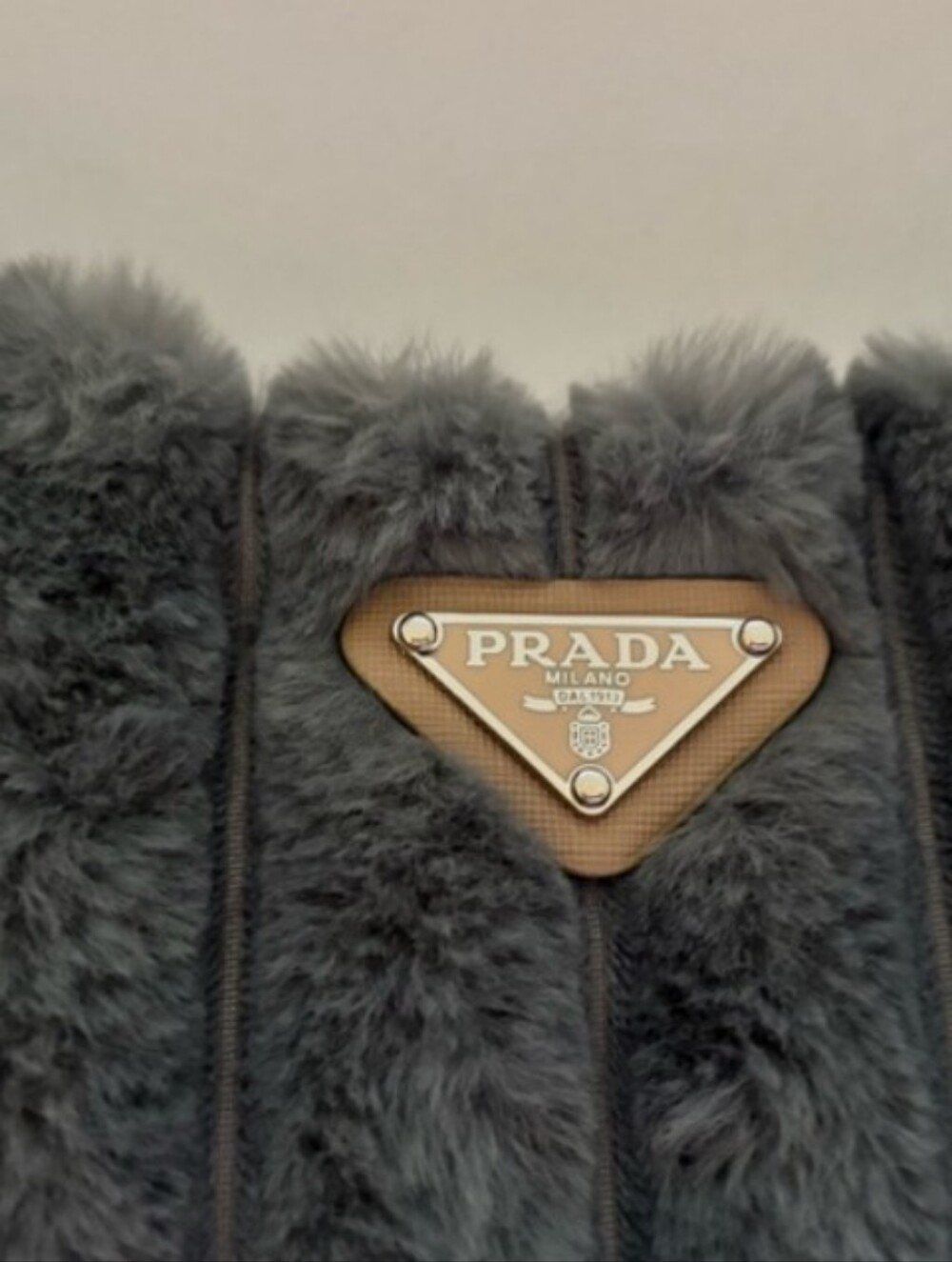 Prada VIP Bag - Picture 2 of 6